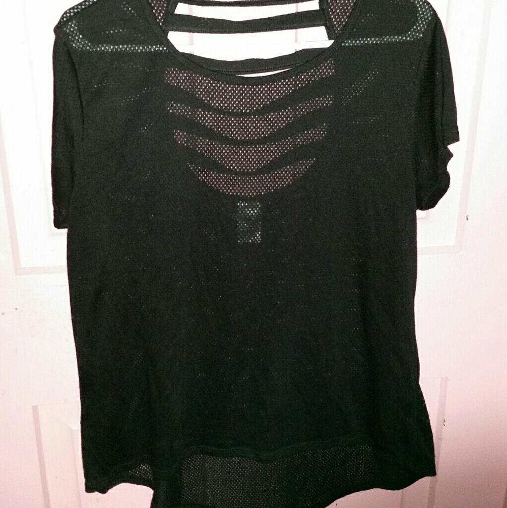 Mesh caged black active top